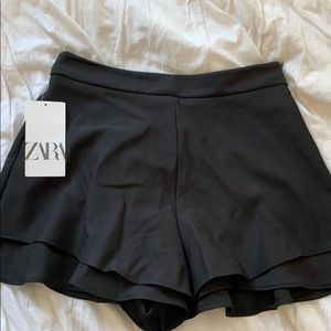 Zara flowy shorts (NWT)